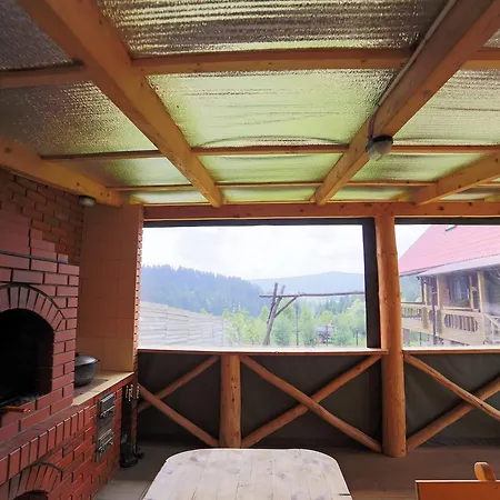 Buhiv Guest house Skhidnytsia